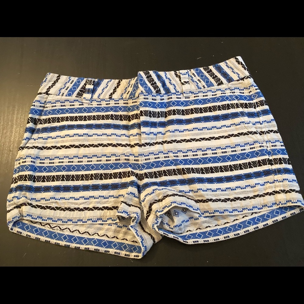Gap striped shorts size 6. Never worn